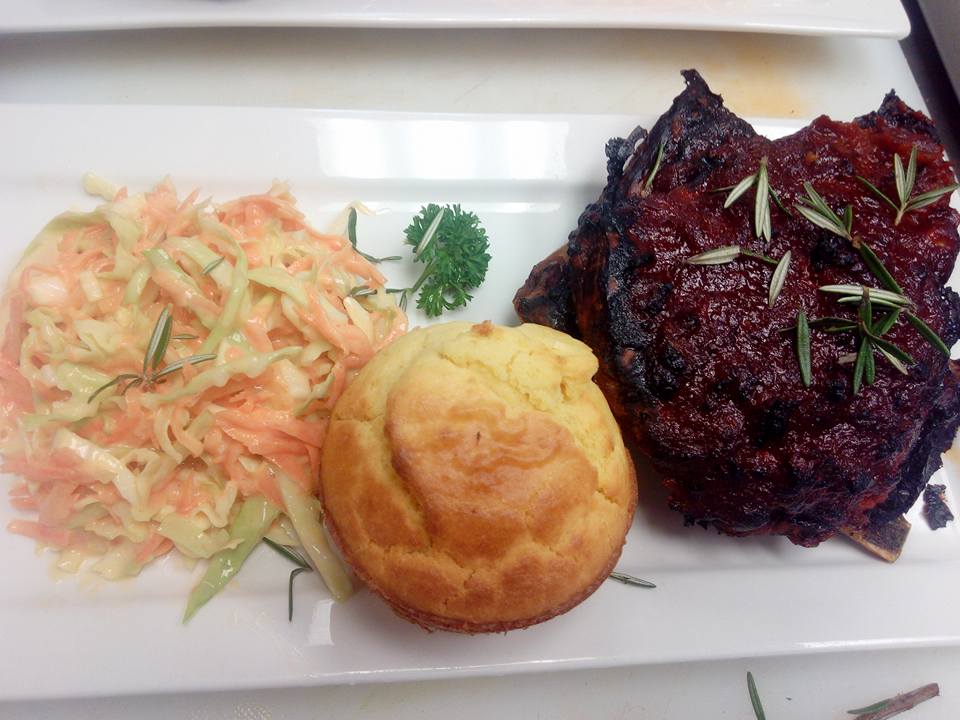 DIY Pork ribs, corn bread, coleslaw and barbecue sauce1
